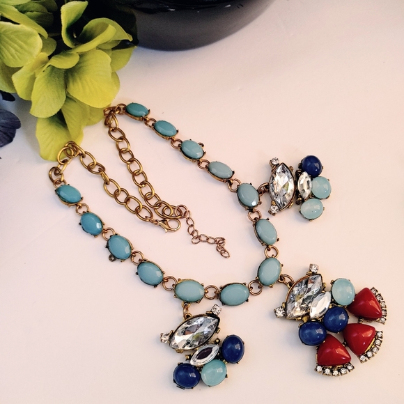ellu Jewelry - Vintage Inspired Blue Statement Dangle Necklace